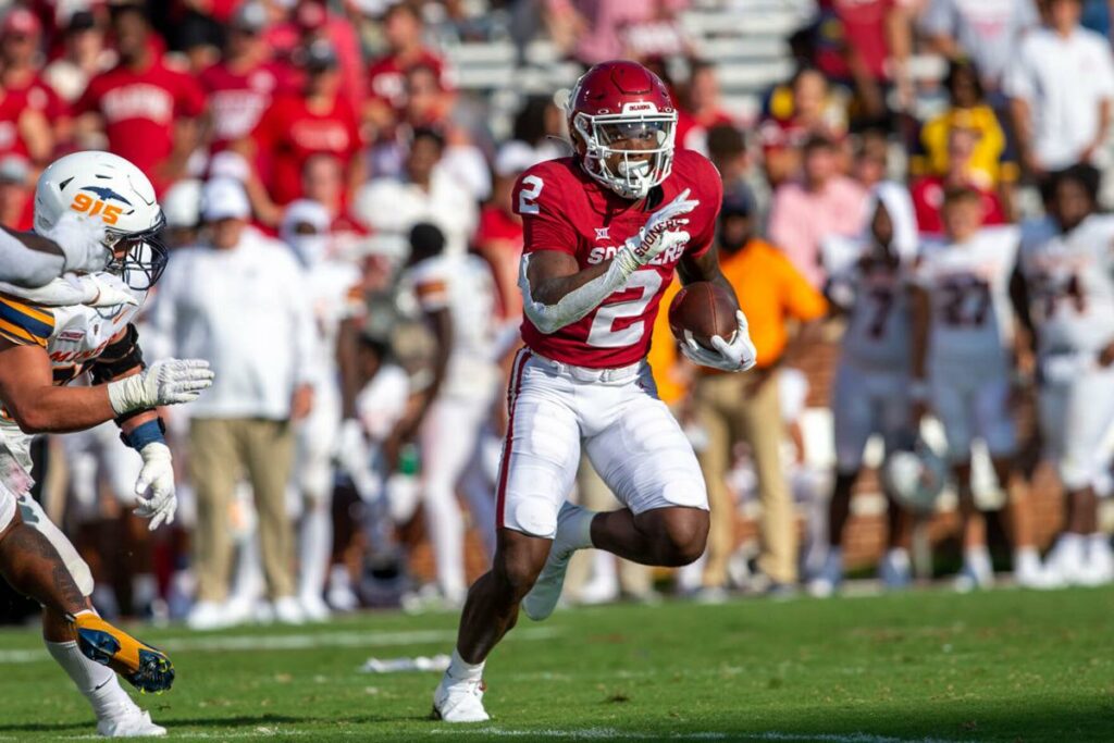 College Fantasy Football Rankings 2023: Running Backs - College